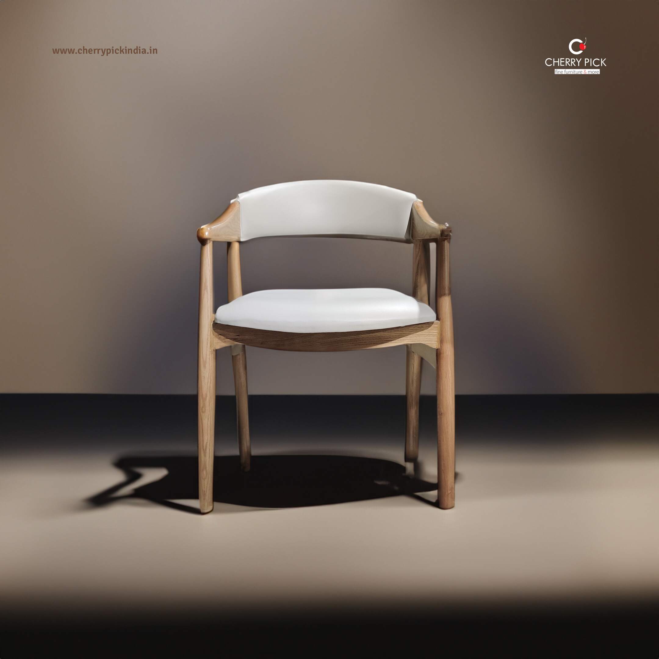 MUSTANG DINING CHAIR