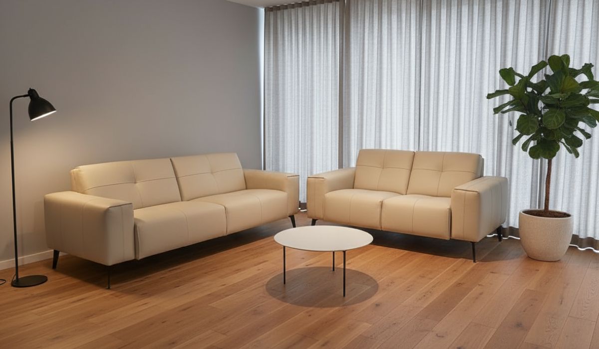 1 Seater Leather Sofa with Extendable Seats