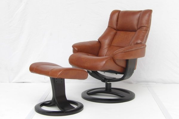 IMG Nordic Manual Recliner with Footrest