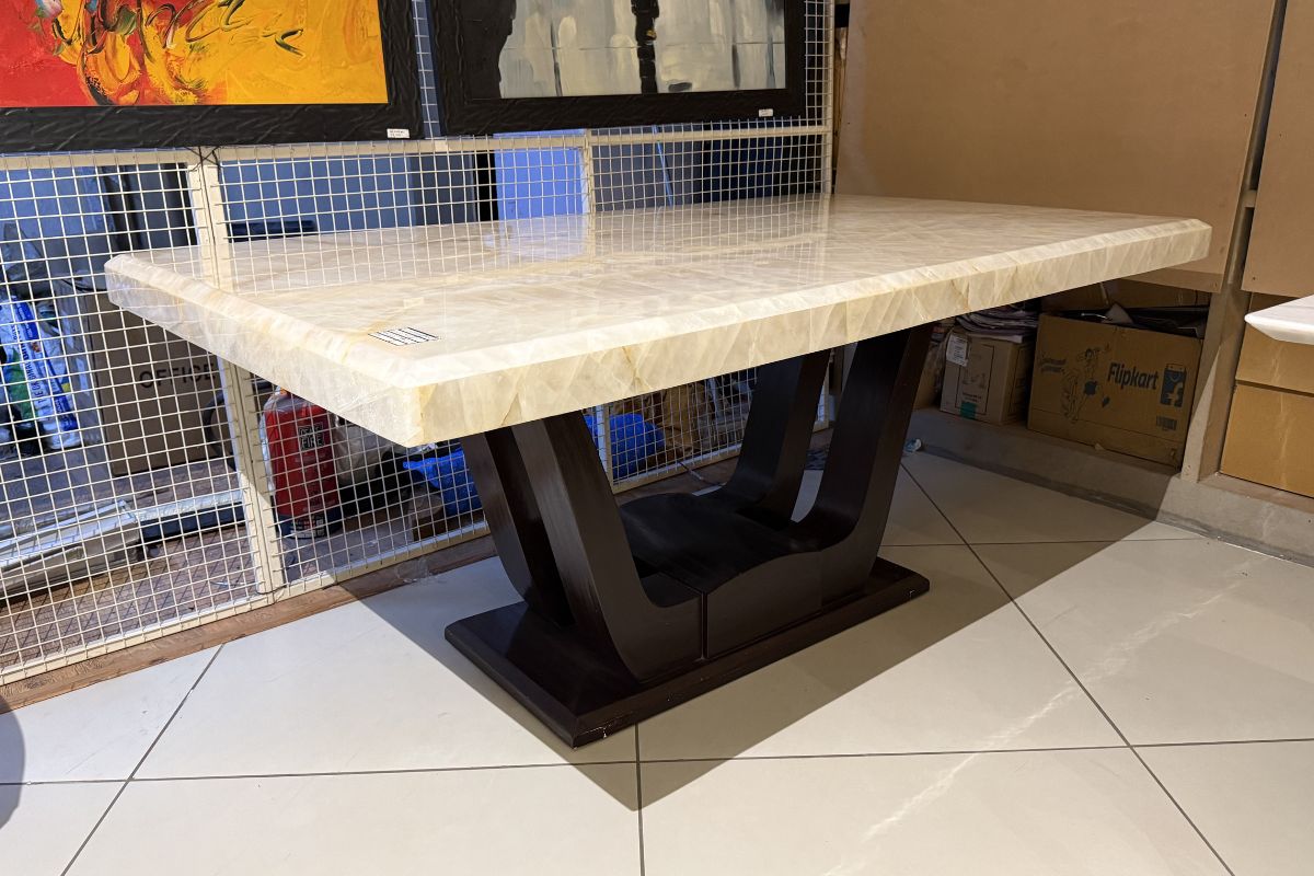 Crystal Onyx U-Base Dining Table