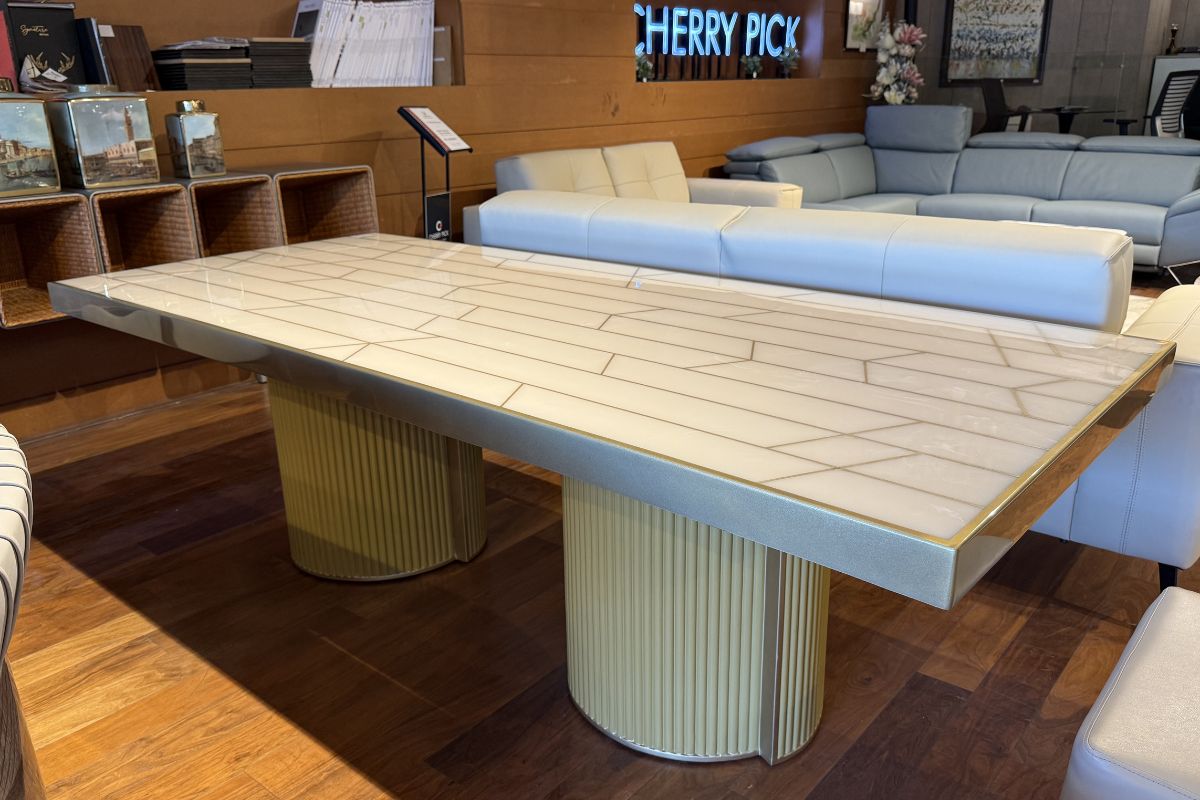 Fendi 8×3.5 Luxury Dining Table Set