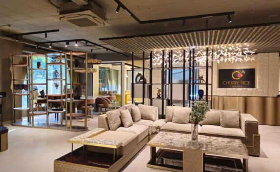 Luxury furniture showroom vs online buying Bangalore buying guide — comparing sofa quality in person