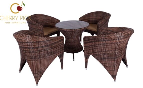 Outdoor furniture Bangalore — wicker garden seating set on Koramangala apartment balcony